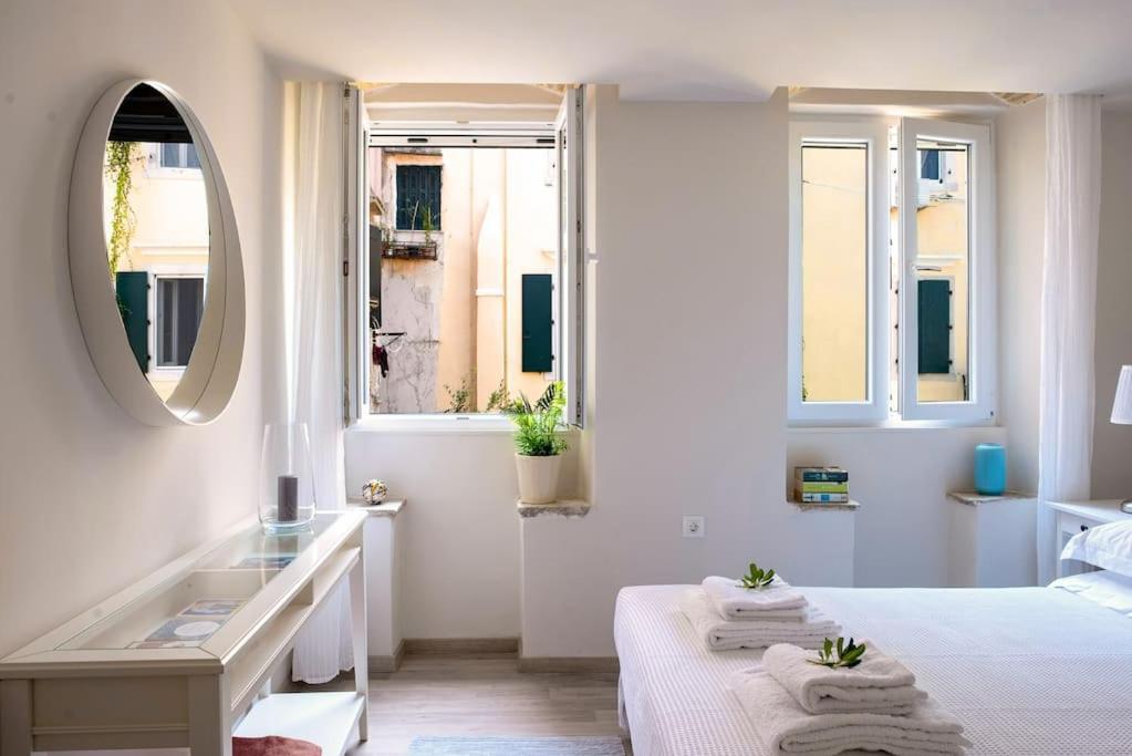 コルフ島Newly Renovated 1730'S Venetian Loftアパートメント エクステリア 写真